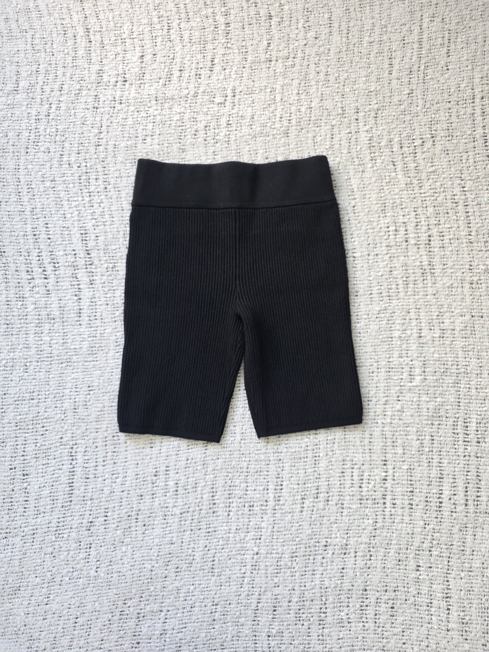 Lululemon Ribbed Knit High-Rise Short 8" Black Size 6 Like New